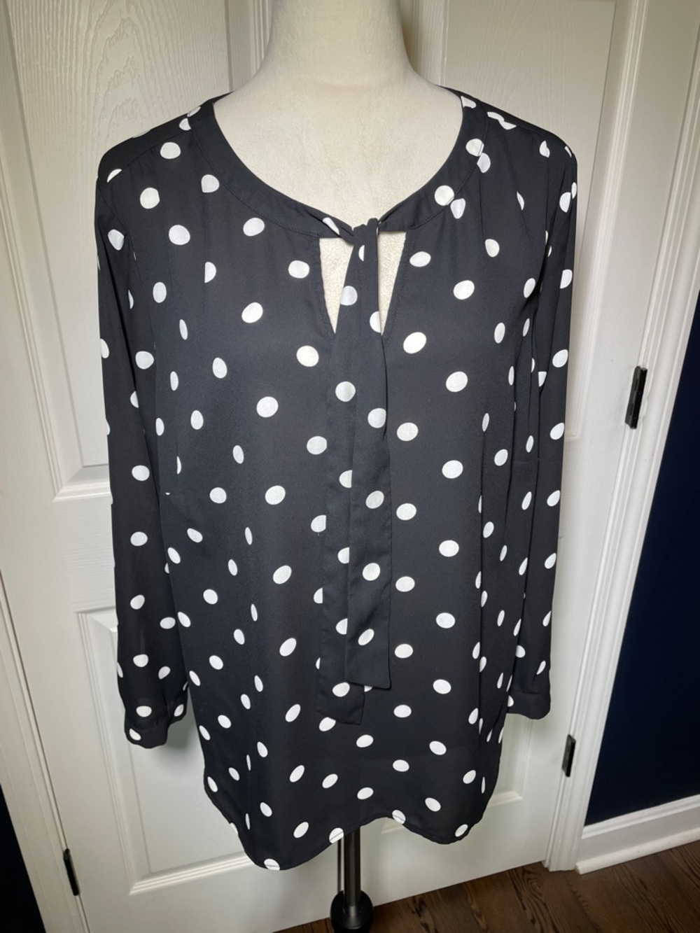 Talbots Black and White Polka Dot Tie-Neck Blouse Size 2X Petite